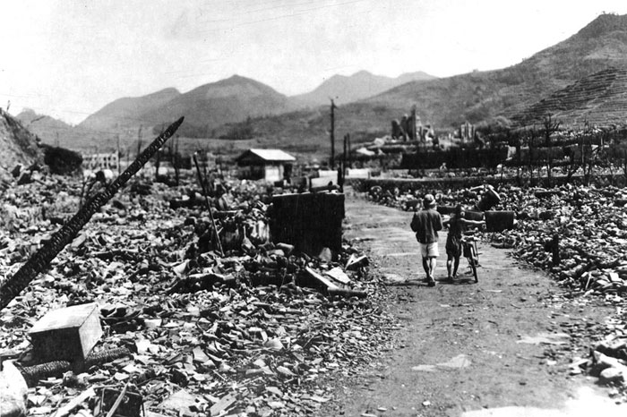 Вторая мировая война: 
падение империалистической Японии